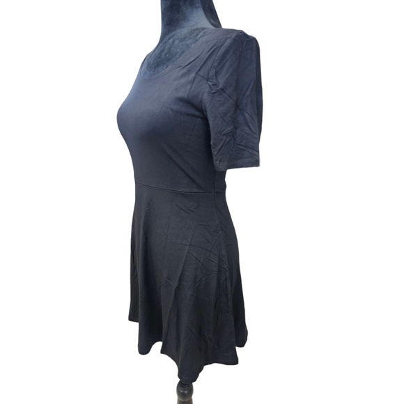 NWT Short Sleeve Scoop Neck Fit & Flare Mini Dress Black Small - Picture 6 of 7